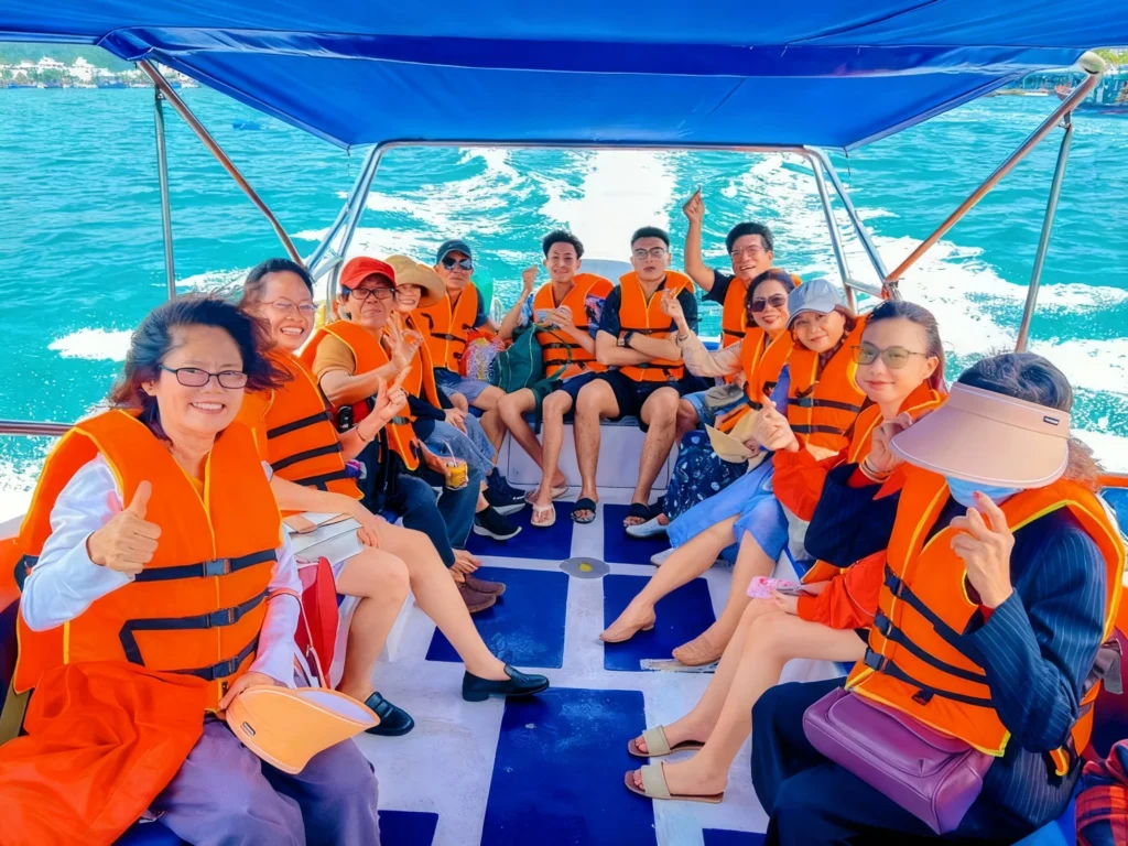 ktour-nha-trang-hon-mun-lang-chai